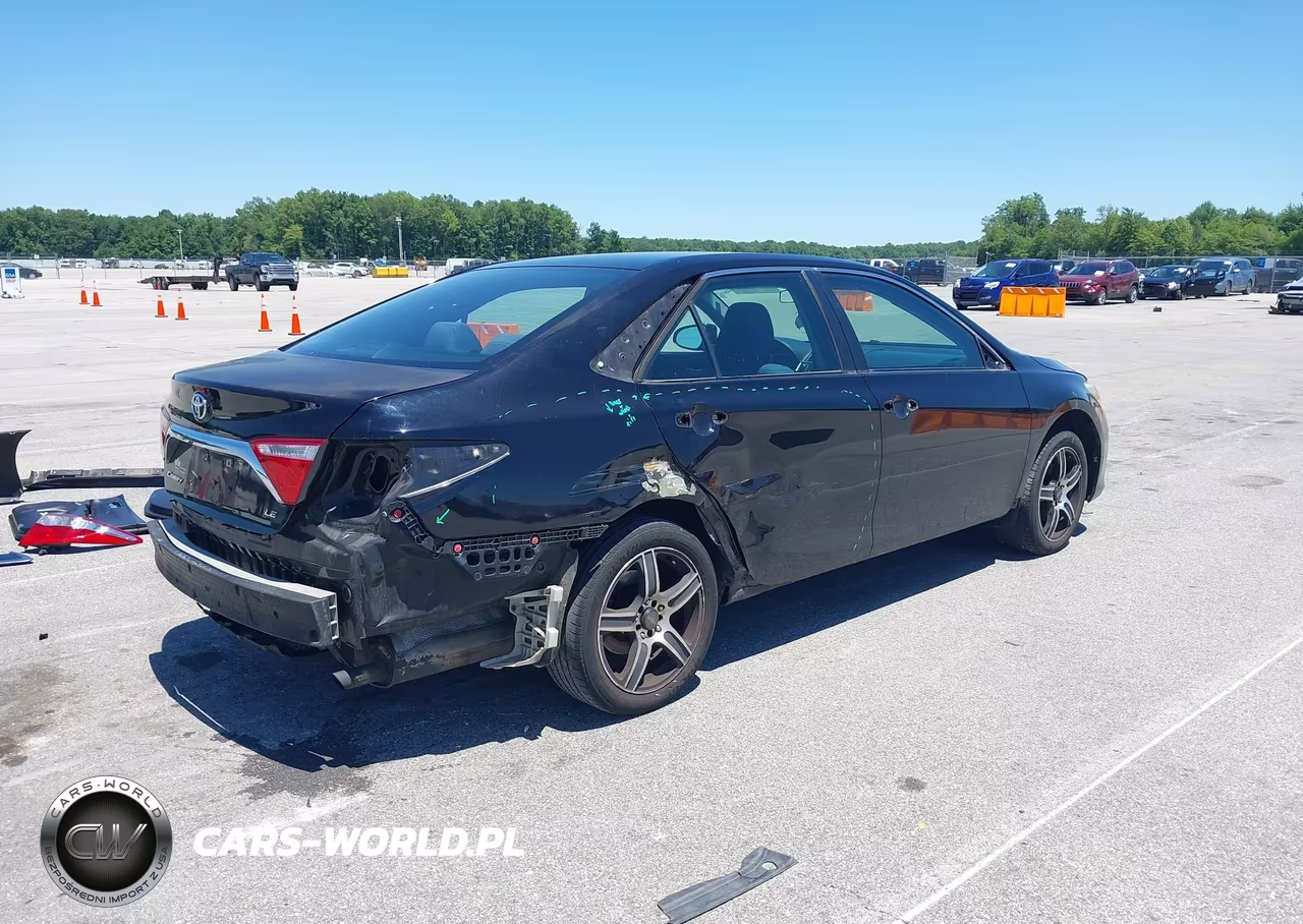 2016 Toyota Camry Le VIN:4T1BF1FK6GU236916 - 4