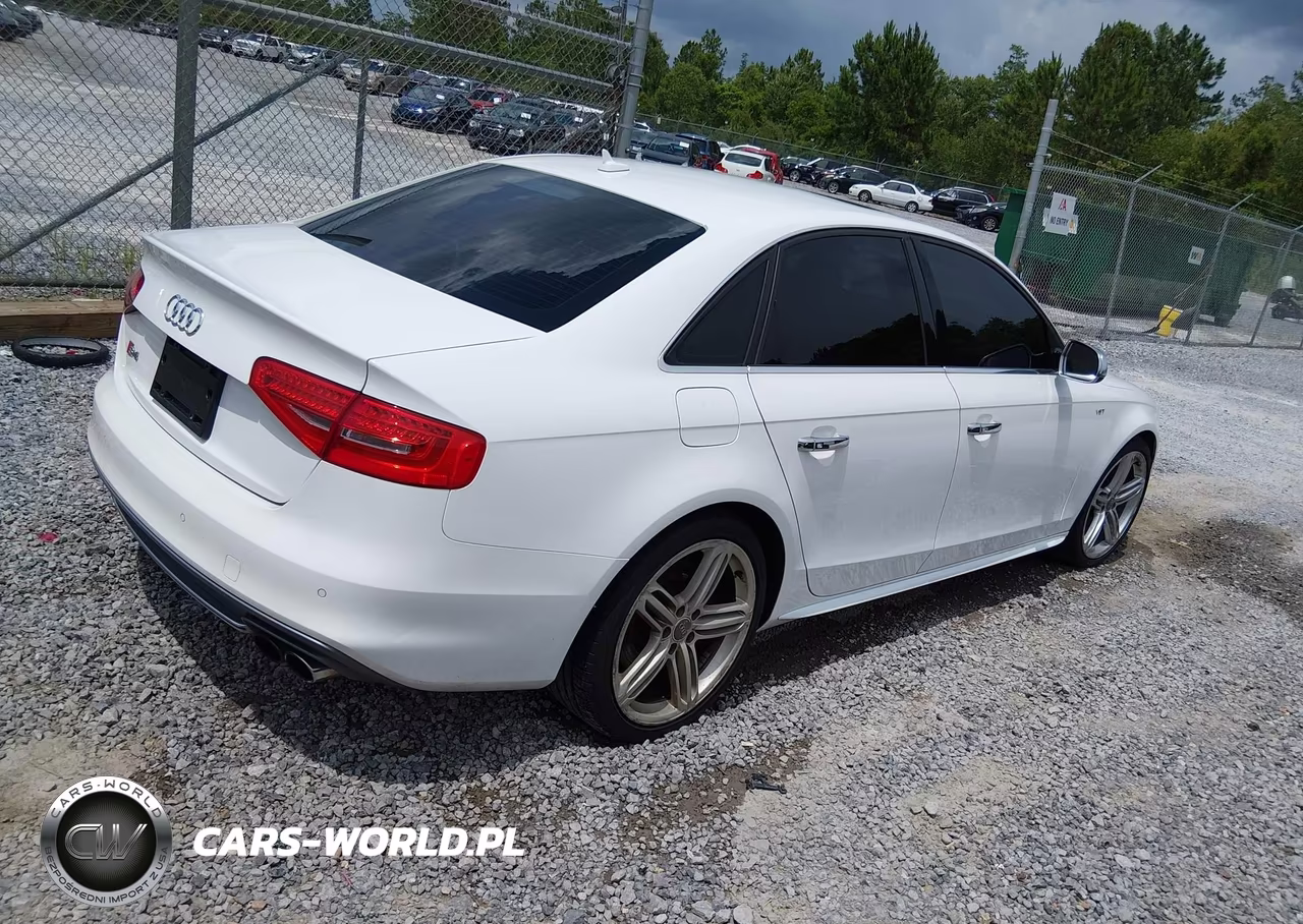 2014 Audi S4 3.0T Premium Plus VIN:WAUKGAFLXEA009380 - 4