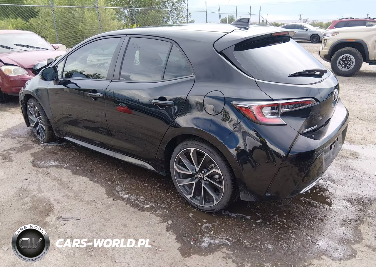 2021 Toyota Corolla Xse VIN:JTNA4MBE0M3136301 - 3