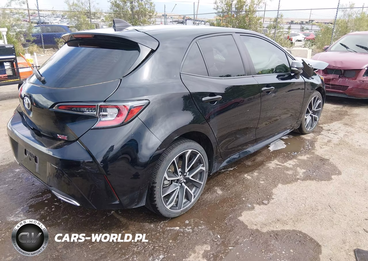 2021 Toyota Corolla Xse VIN:JTNA4MBE0M3136301 - 4