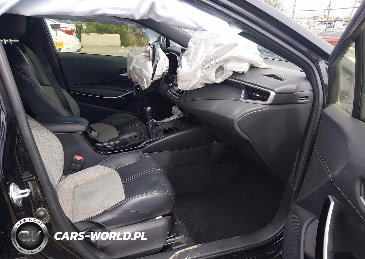 2021 Toyota Corolla Xse VIN:JTNA4MBE0M3136301 - 5