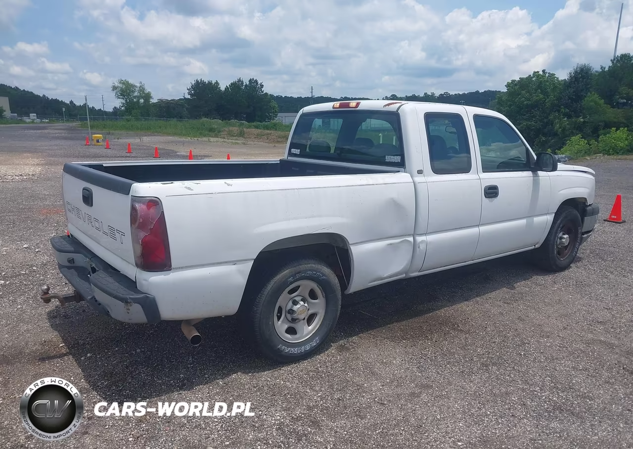 2003 Chevrolet Silverado 1500 Work Truck VIN:2GCEC19XX31220712 - 4