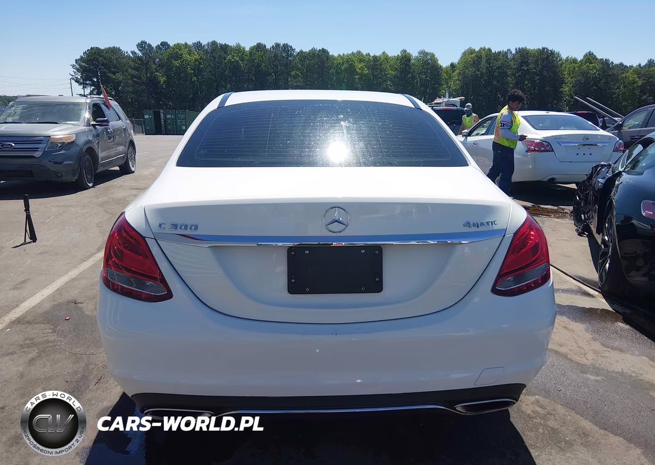 2015 Mercedes-Benz C 300 Luxury 4Matic VIN:55SWF4KB0FU015170 - 16