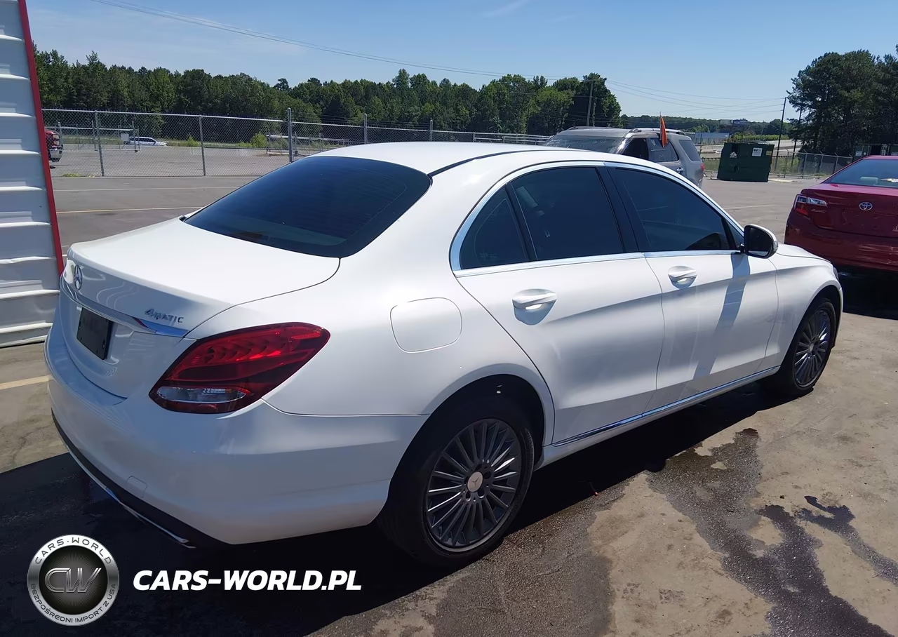 2015 Mercedes-Benz C 300 Luxury 4Matic VIN:55SWF4KB0FU015170 - 4