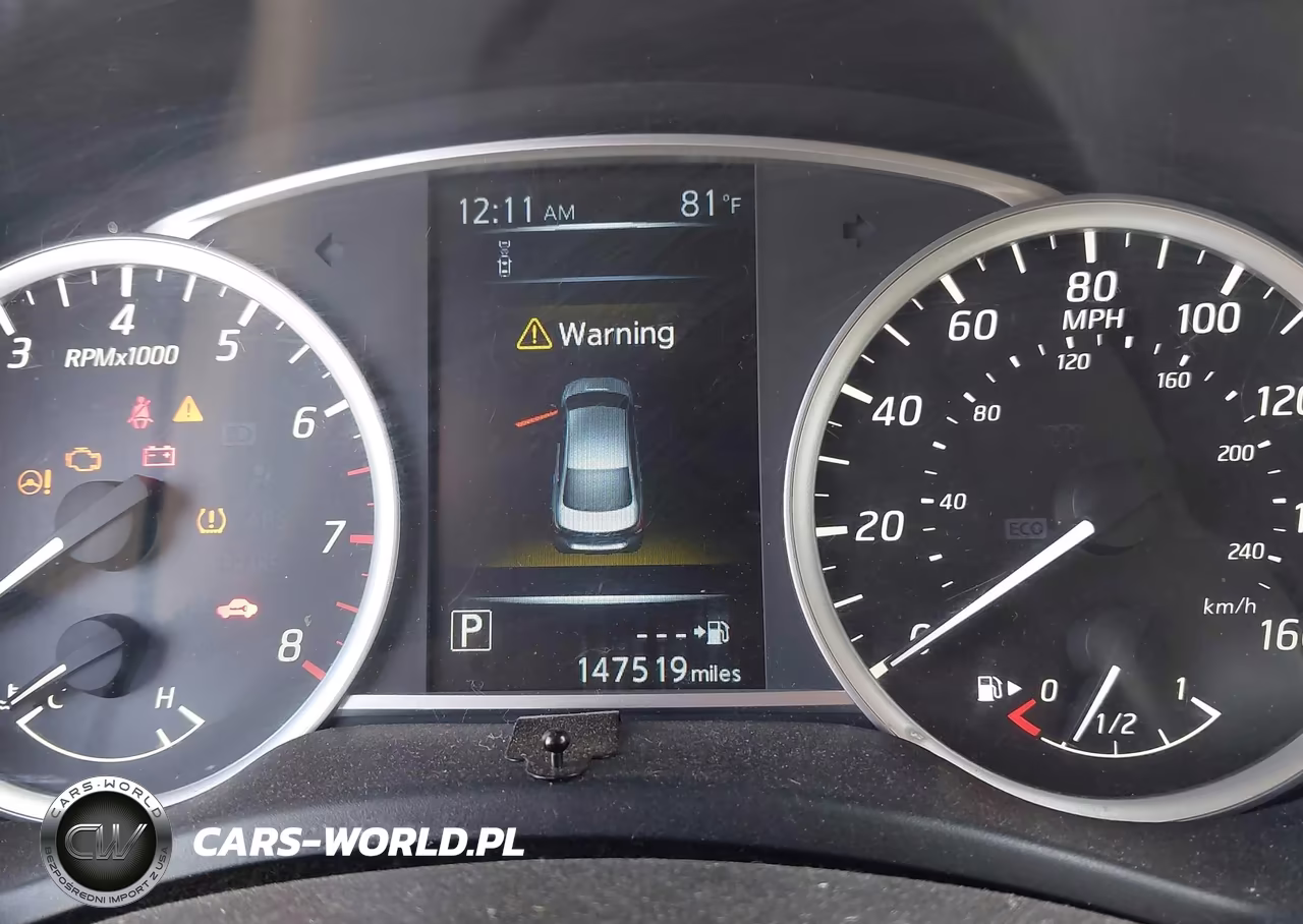 2018 Nissan Sentra S VIN:3N1AB7AP2JY260266 - 7