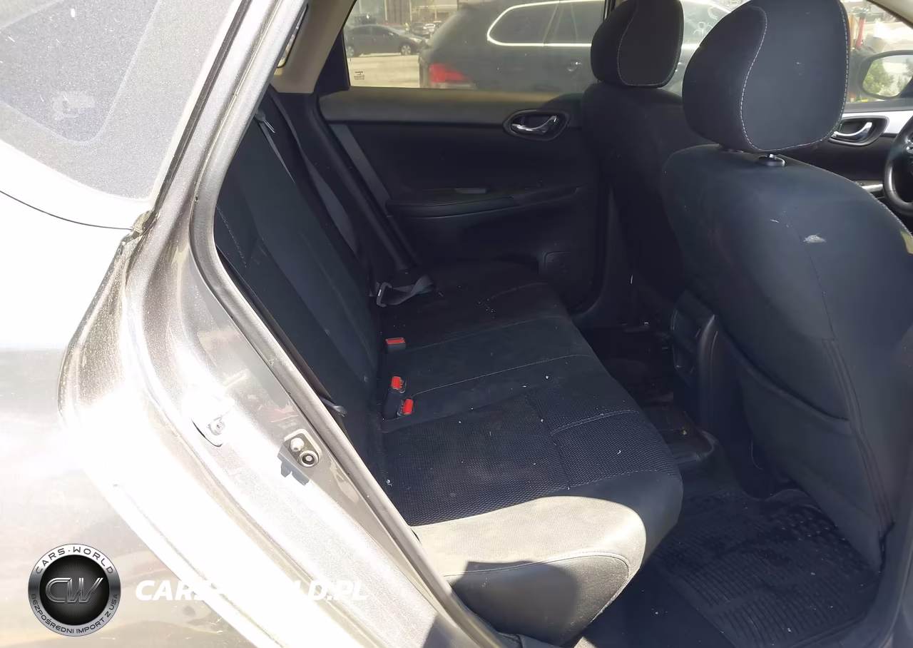 2018 Nissan Sentra S VIN:3N1AB7AP2JY260266 - 8