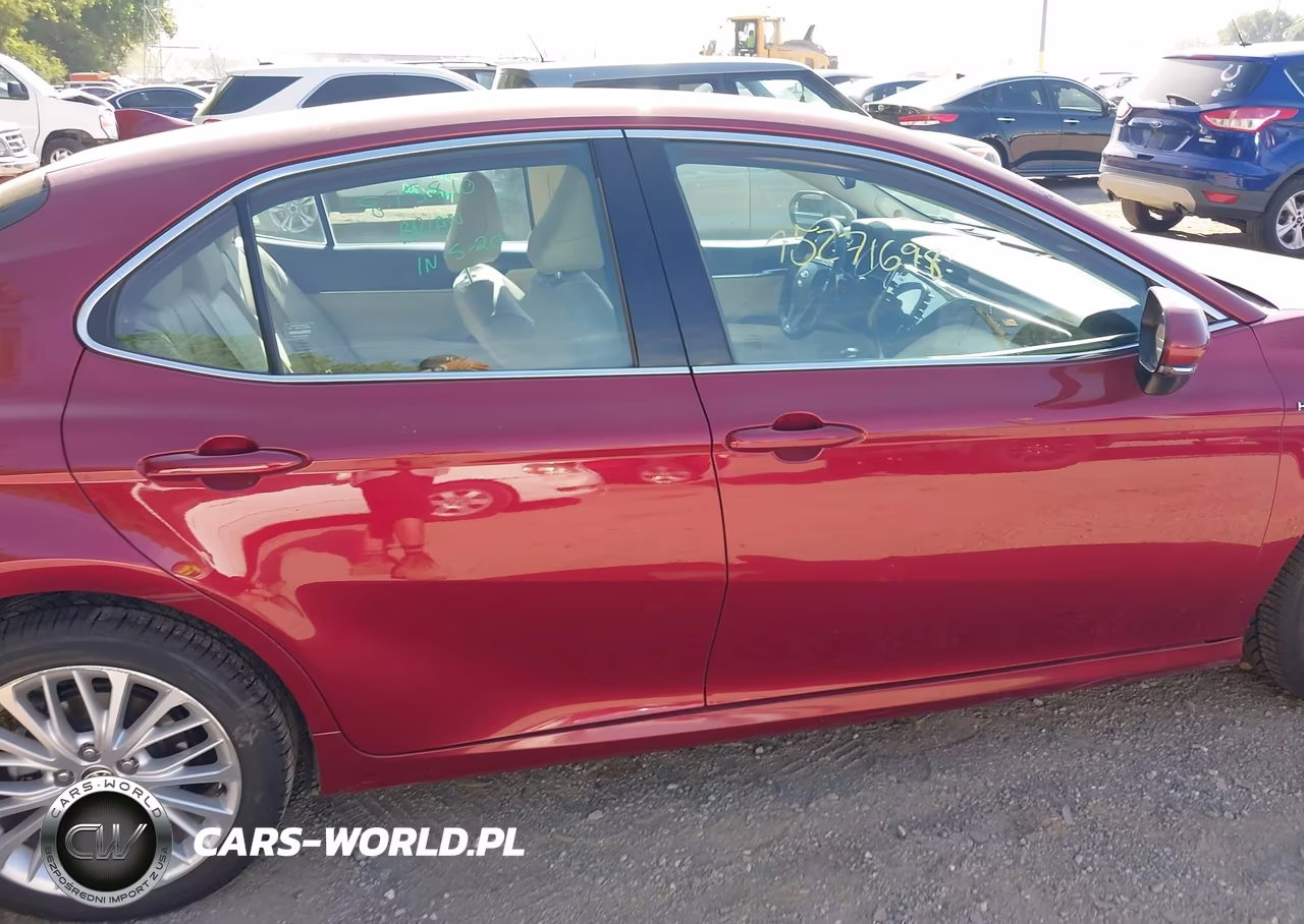 2020 Toyota Camry Xle Hybrid VIN:4T1F31AK0LU013637 - 14
