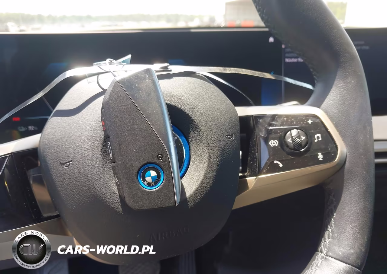 2023 BMW Ix xDrive50 VIN:WB523CF09PCM41171 - 11