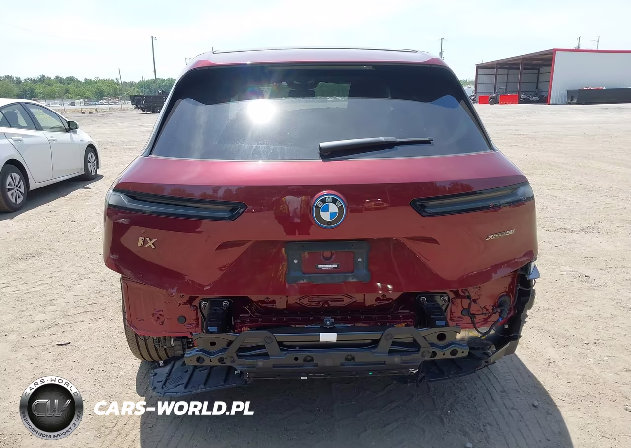 2023 BMW Ix xDrive50 VIN:WB523CF09PCM41171 - 17