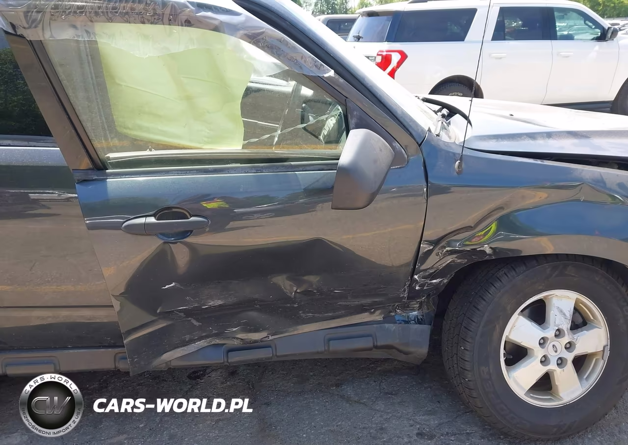 2009 Ford Escape Xlt VIN:1FMCU03759KA26004 - 18