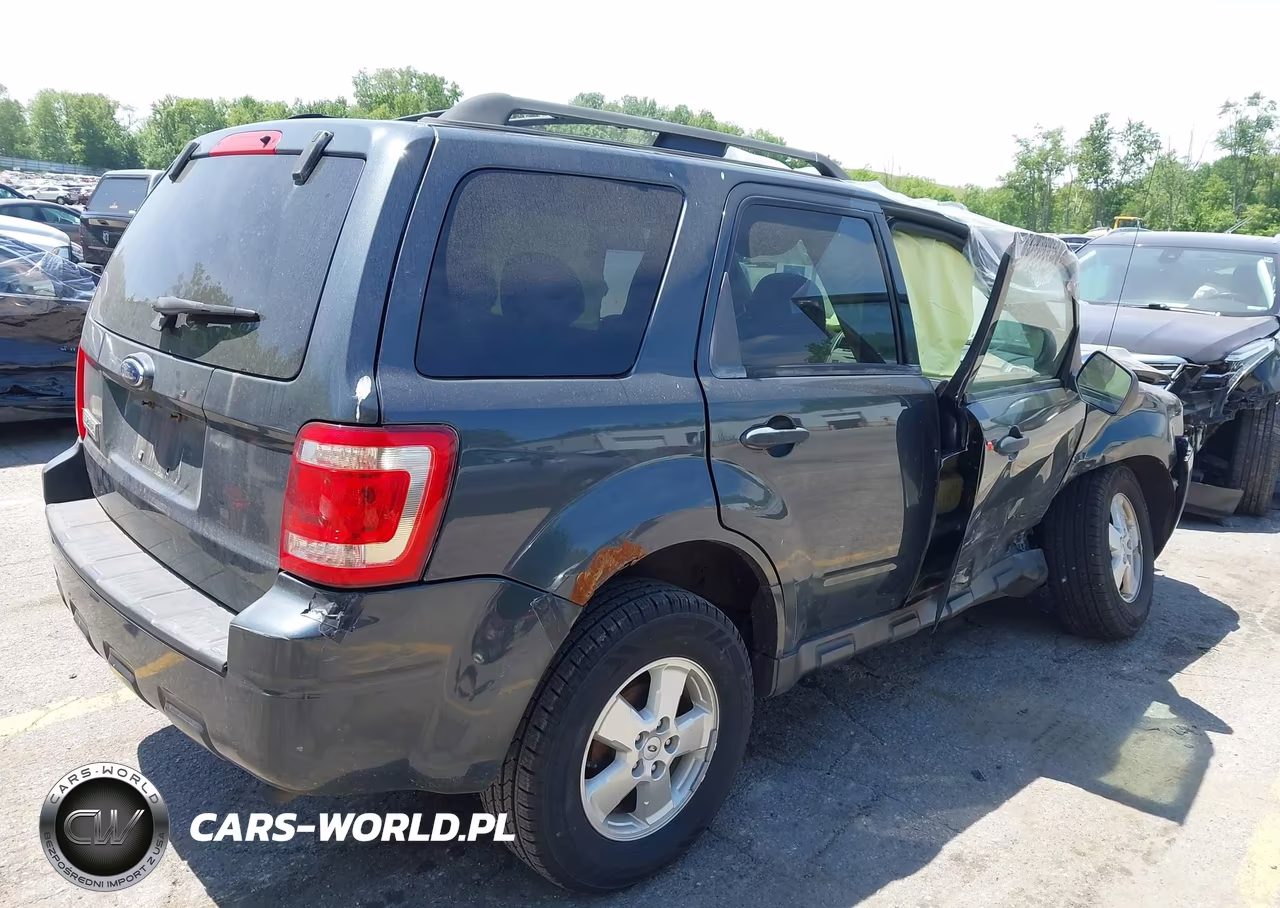 2009 Ford Escape Xlt VIN:1FMCU03759KA26004 - 4