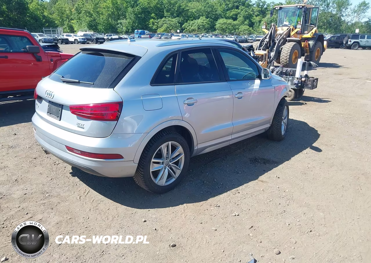 2018 Audi Q3 2.0T Premium-2.0T Sport Premium VIN:WA1ECCFS0JR022076 - 4