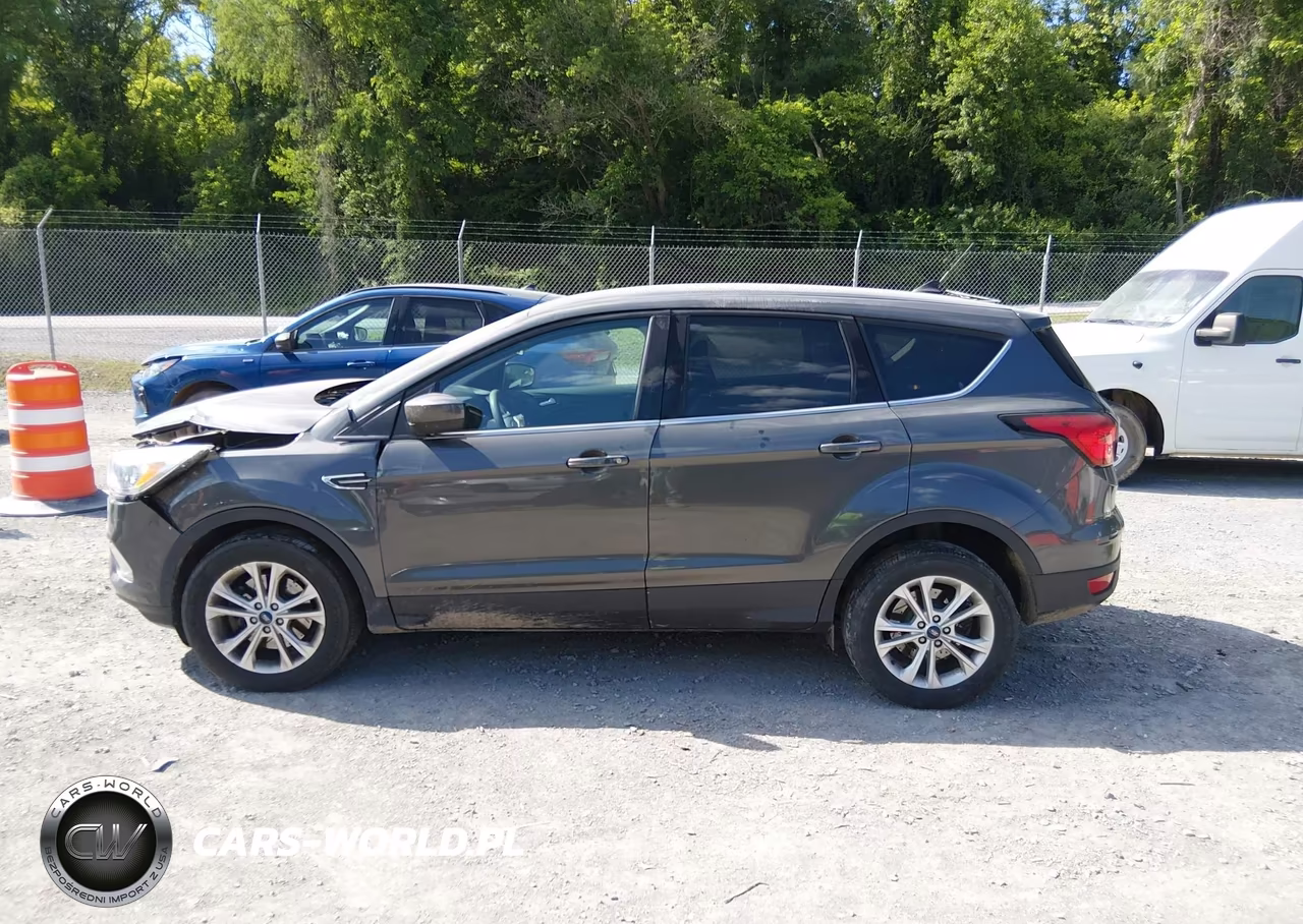 2019 Ford Escape Se VIN:1FMCU9GD6KUA39844 - 14