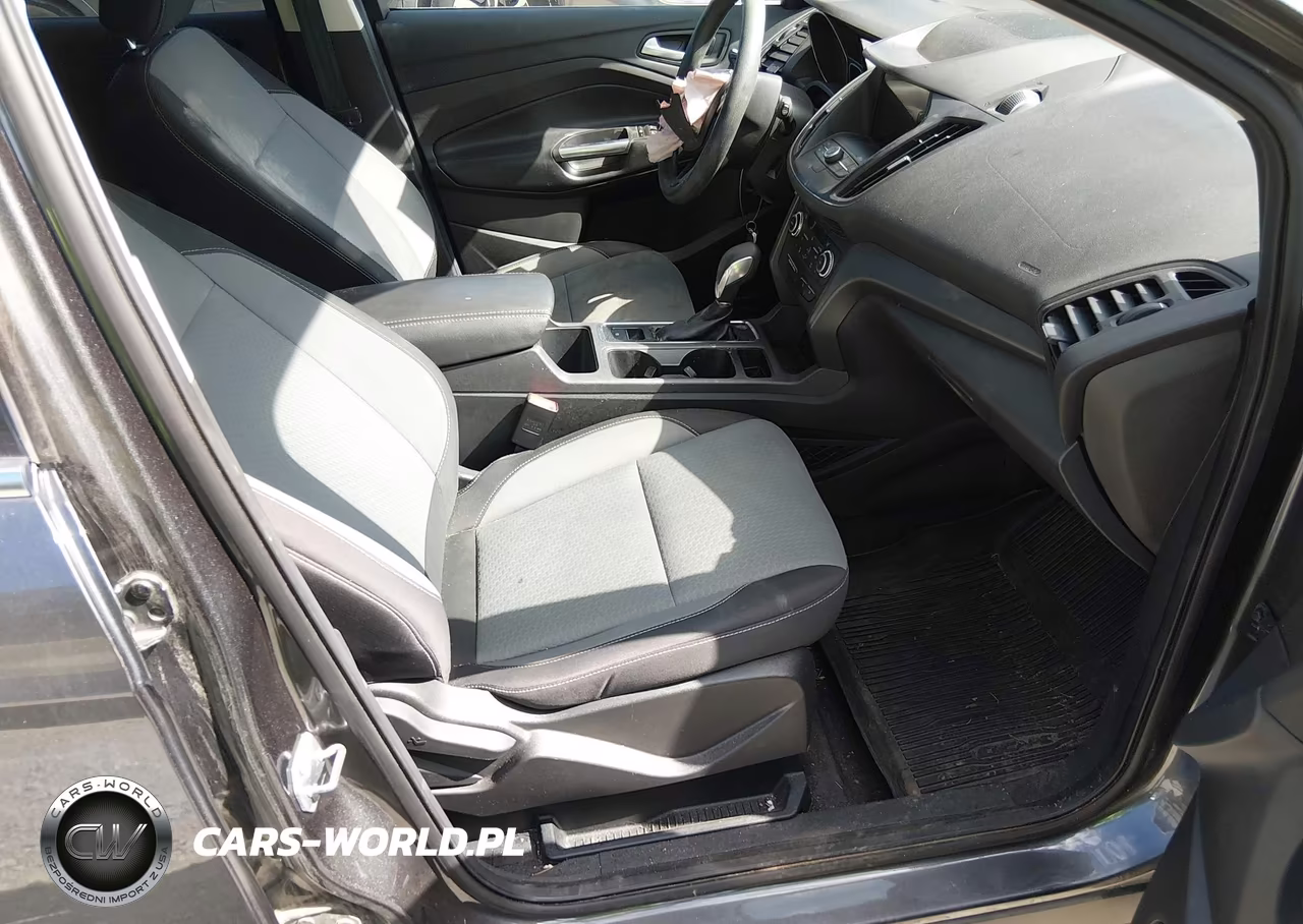 2019 Ford Escape Se VIN:1FMCU9GD6KUA39844 - 5