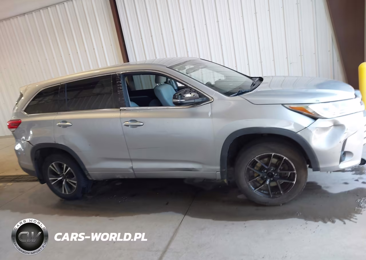 2017 Toyota Highlander Le VIN:5TDBZRFH0HS399324 - 13