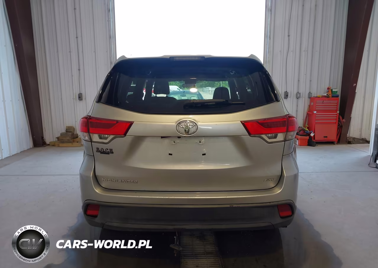 2017 Toyota Highlander Le VIN:5TDBZRFH0HS399324 - 16