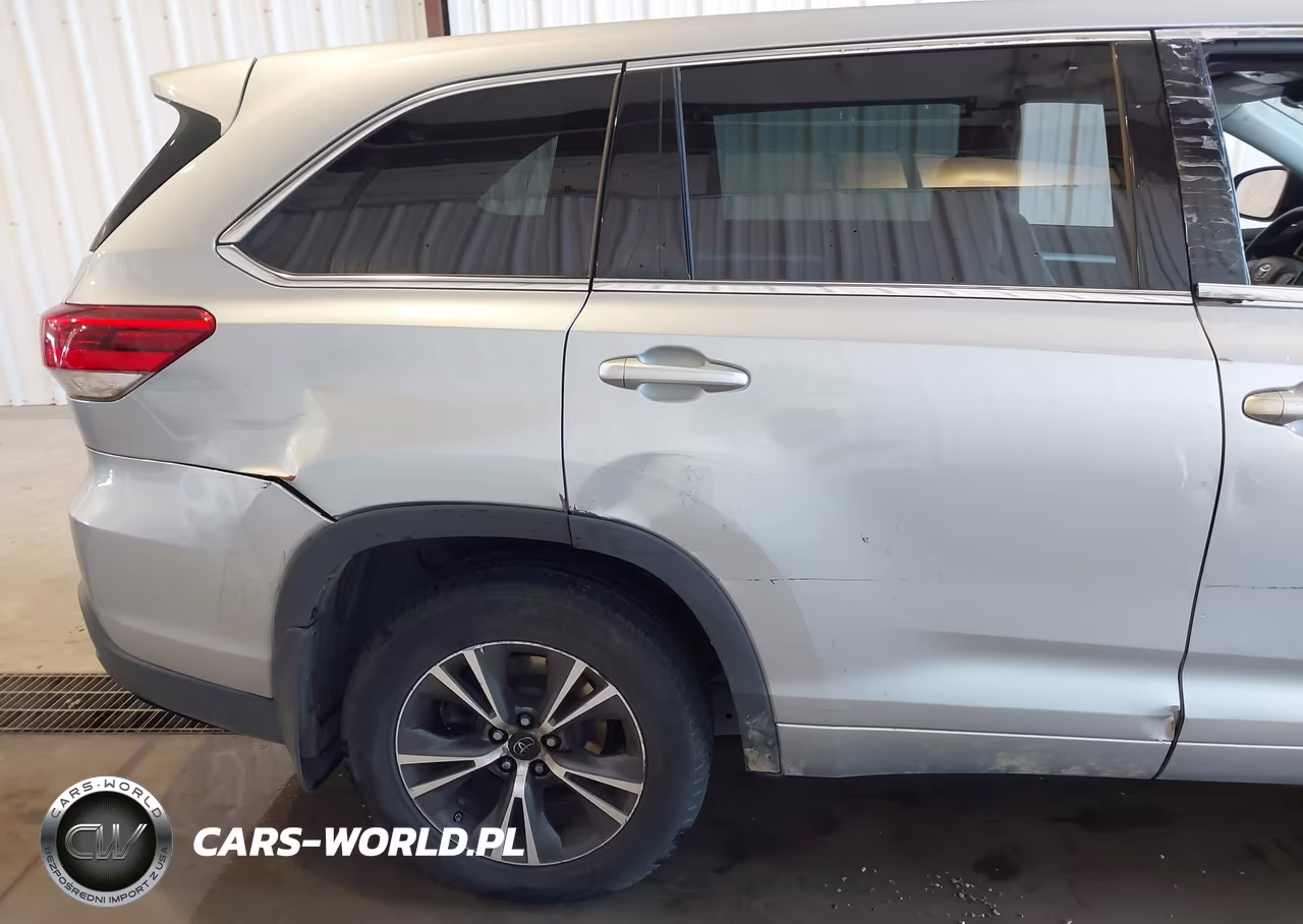 2017 Toyota Highlander Le VIN:5TDBZRFH0HS399324 - 19