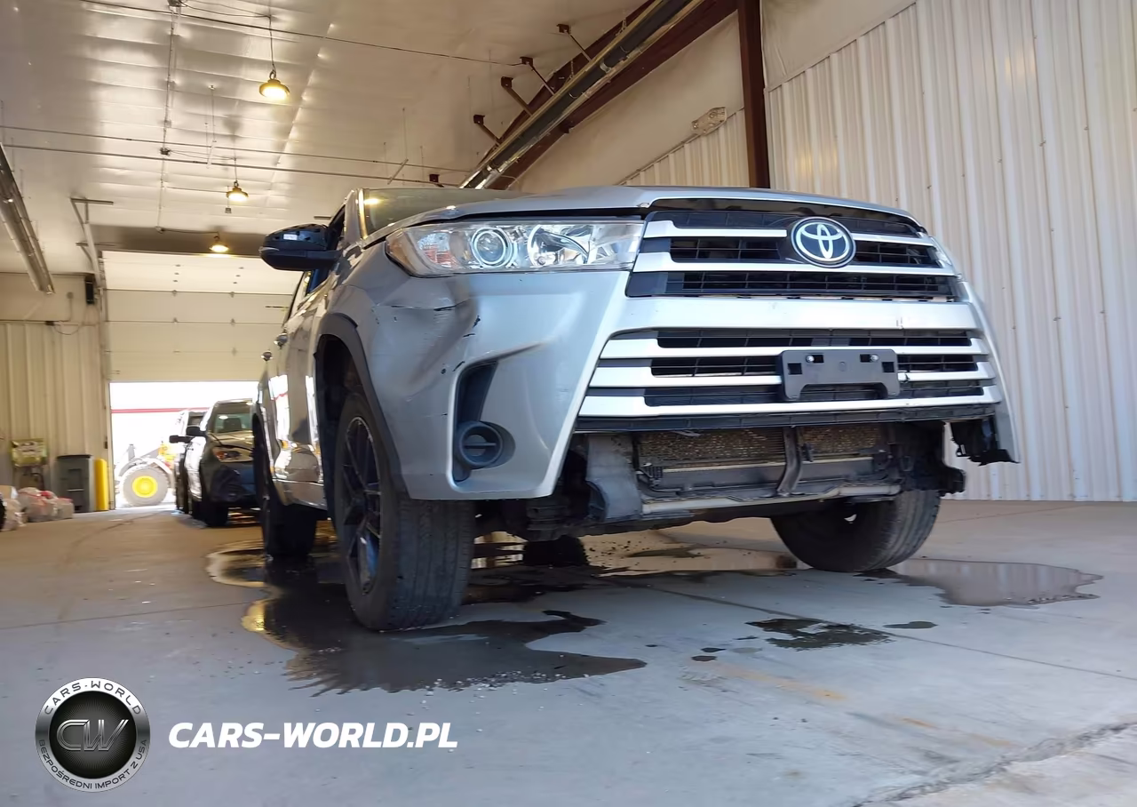 2017 Toyota Highlander Le VIN:5TDBZRFH0HS399324 - 6