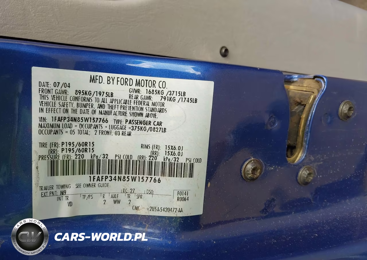 2005 Ford Focus Zx4 VIN:1FAFP34N85W157766 - 9