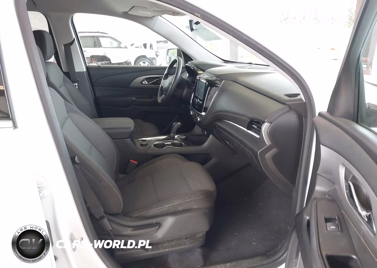 2018 Chevrolet Traverse Ls VIN:1GNERFKW9JJ141944 - 5