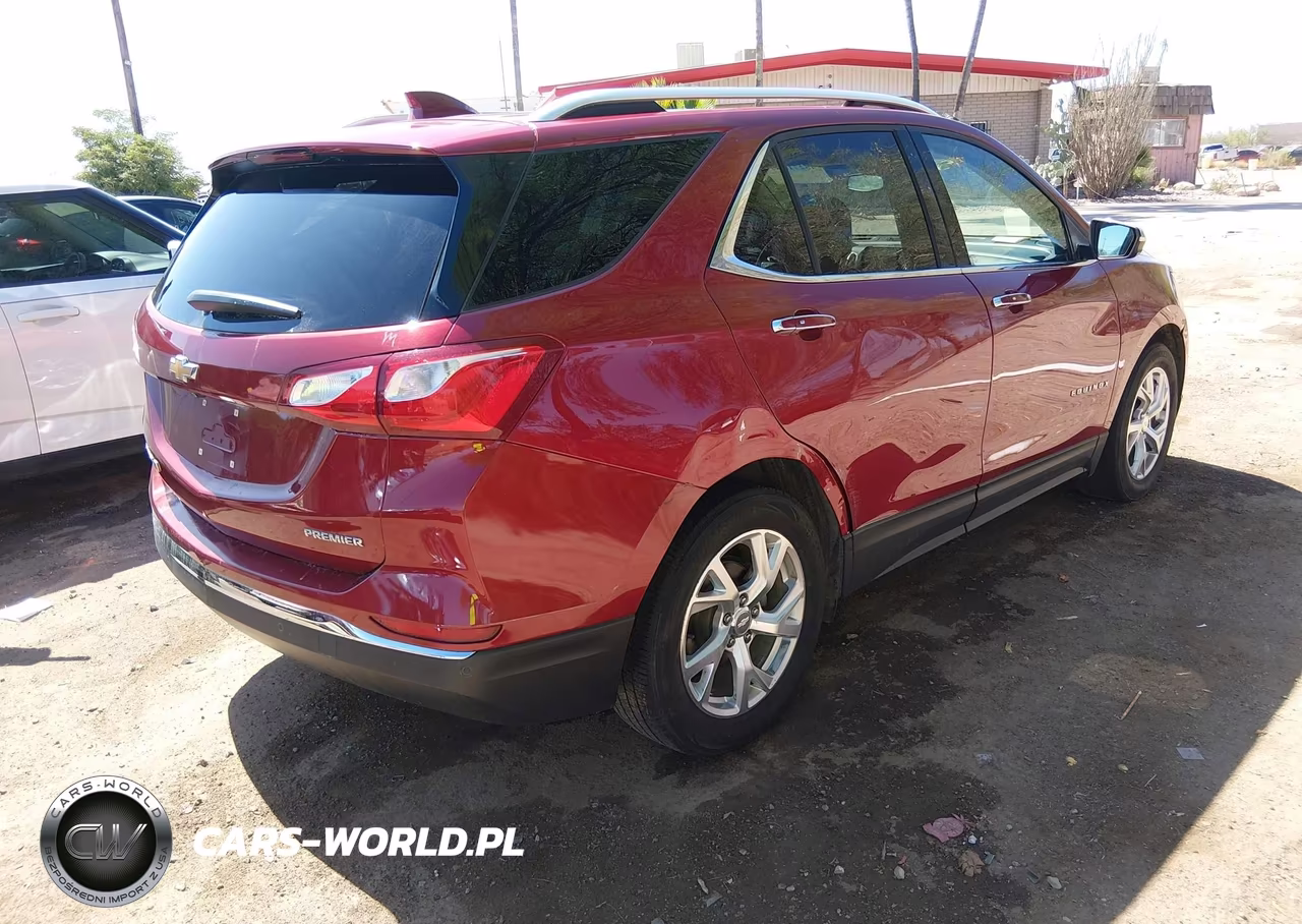 2019 Chevrolet Equinox Premier VIN:3GNAXREU0KS668674 - 4