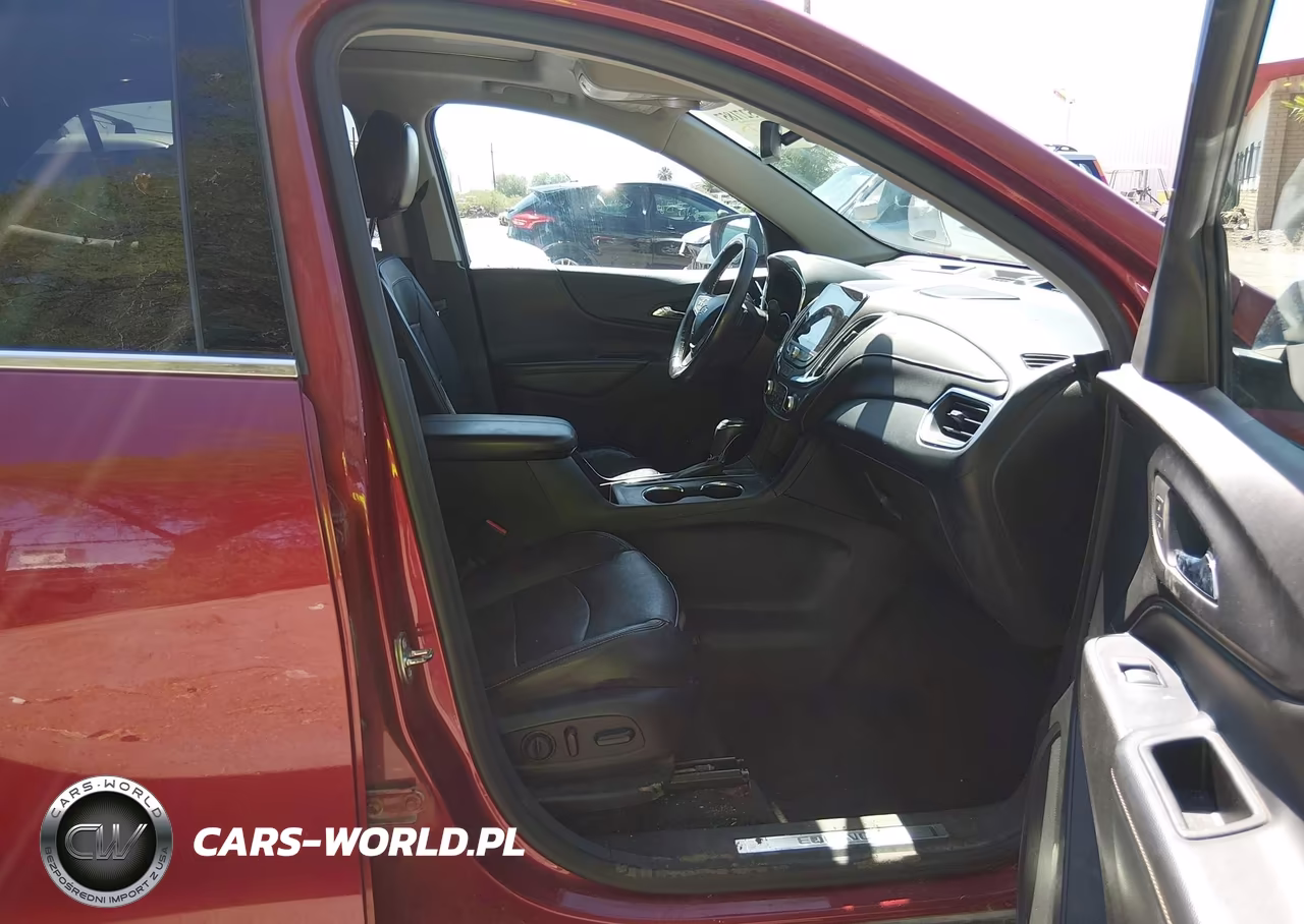 2019 Chevrolet Equinox Premier VIN:3GNAXREU0KS668674 - 5
