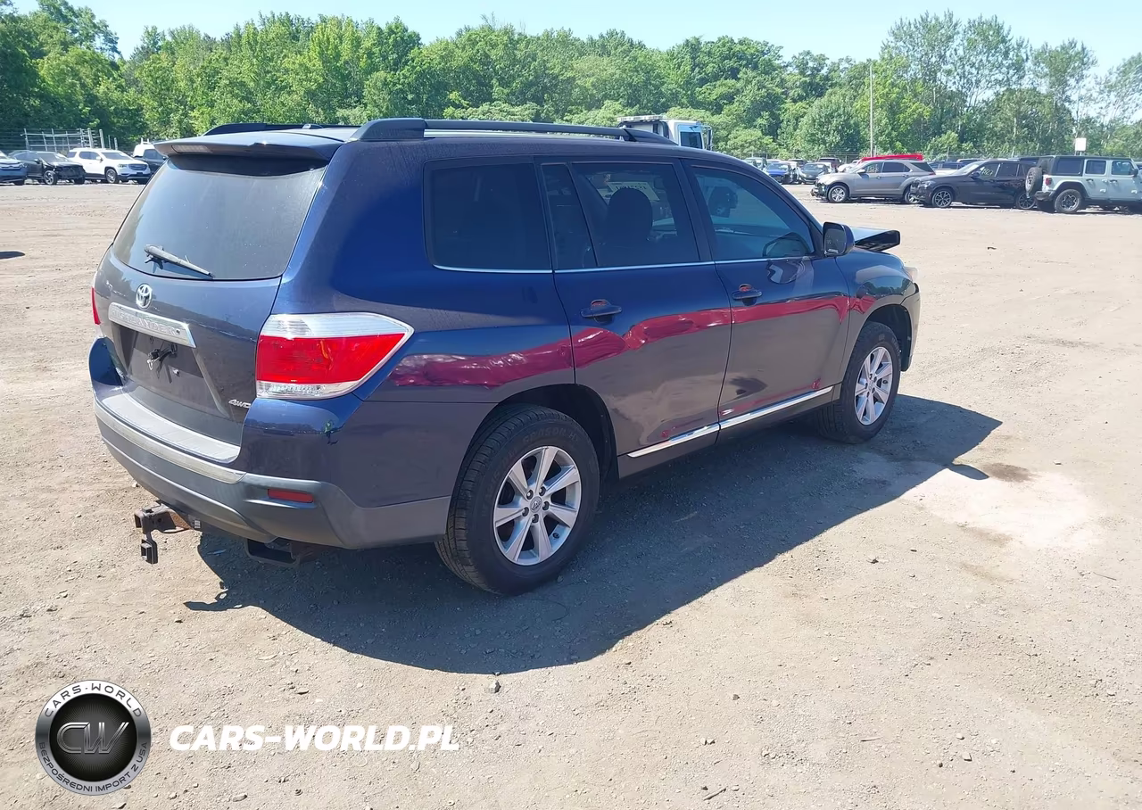 2011 Toyota Highlander Se V6 VIN:5TDBK3EH5BS061492 - 4