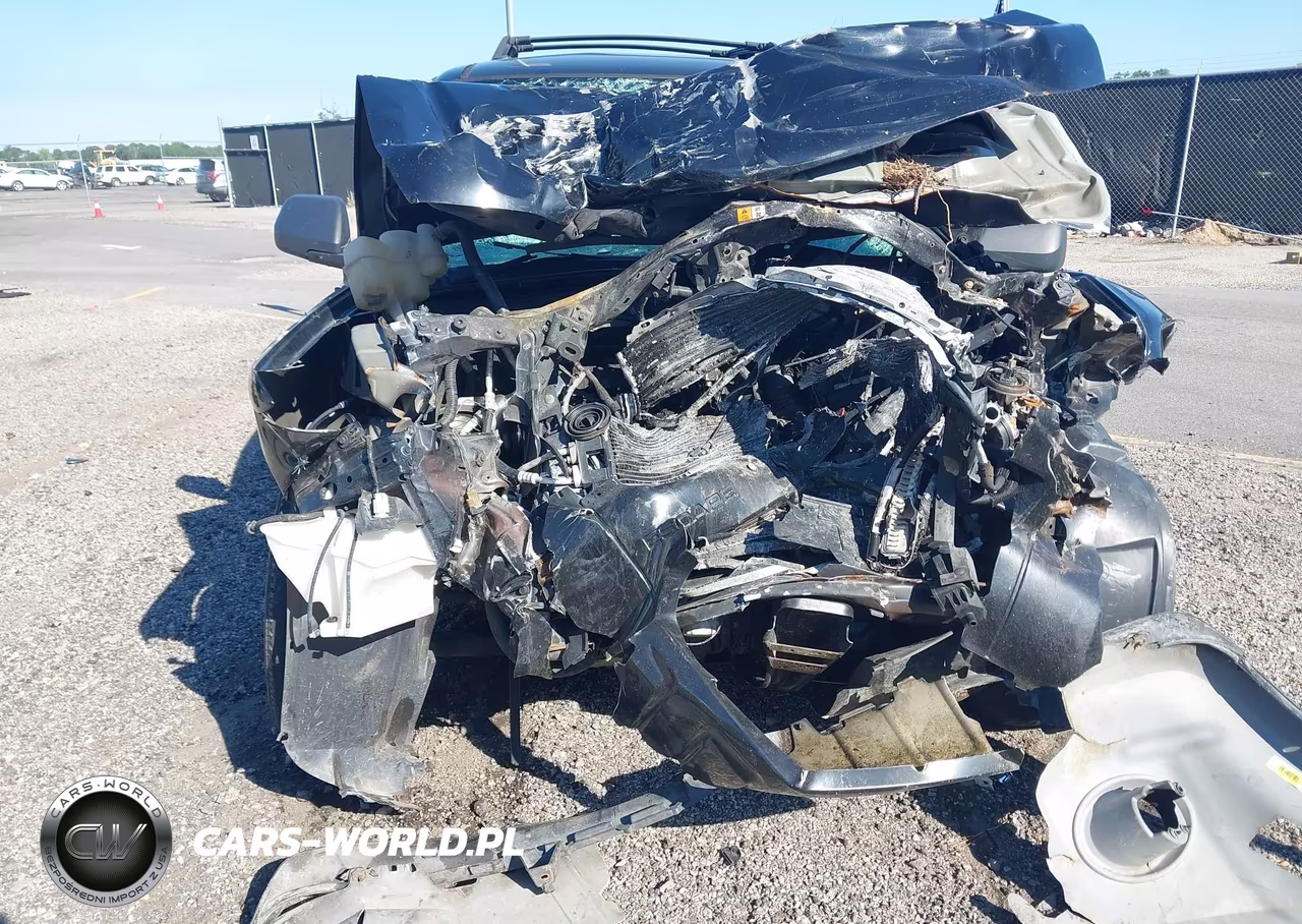 2010 Ford Escape Xls VIN:1FMCU0C77AKC44448 - 6