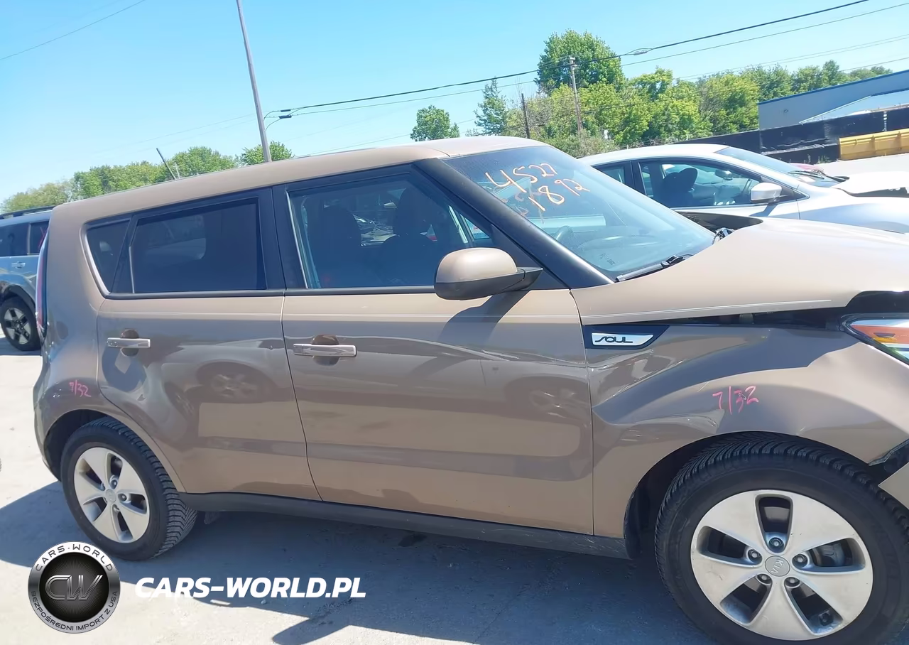 2015 Kia Soul VIN:KNDJN2A22F7143386 - 13