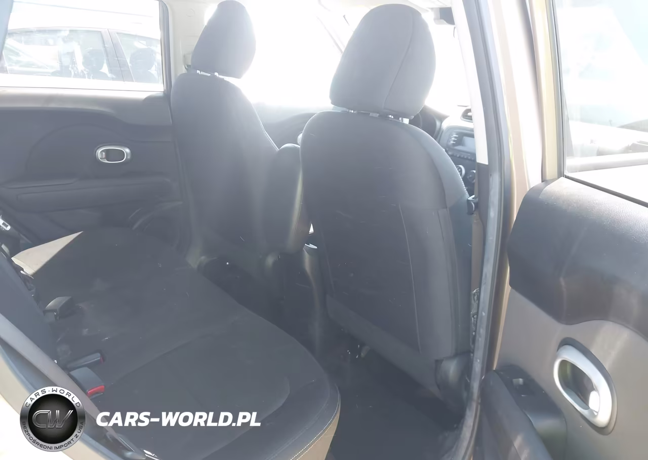 2015 Kia Soul VIN:KNDJN2A22F7143386 - 8