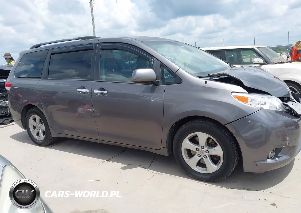2012 Toyota Sienna Le V6 8 Passenger VIN:5TDKK3DC3CS210540 - 13