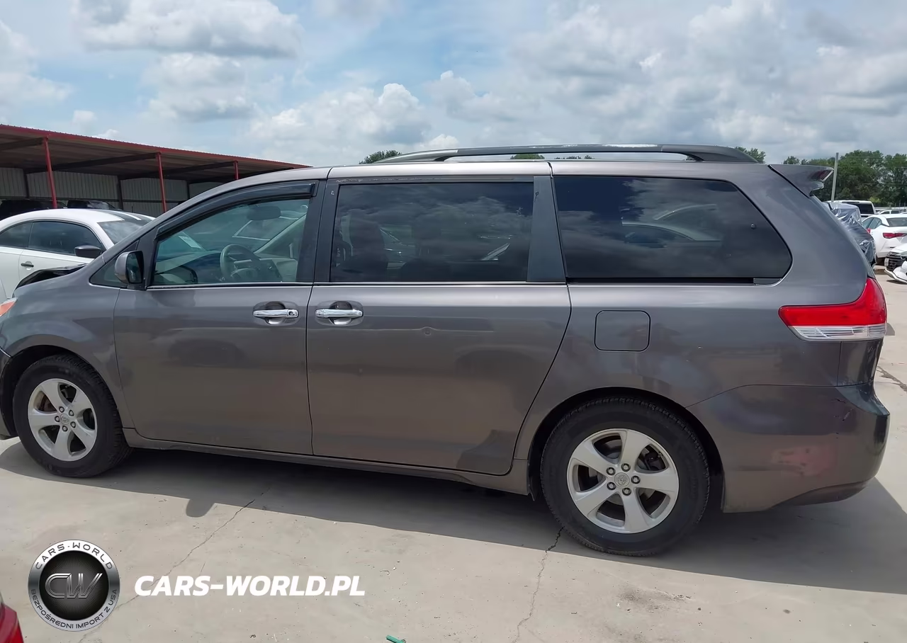 2012 Toyota Sienna Le V6 8 Passenger VIN:5TDKK3DC3CS210540 - 14