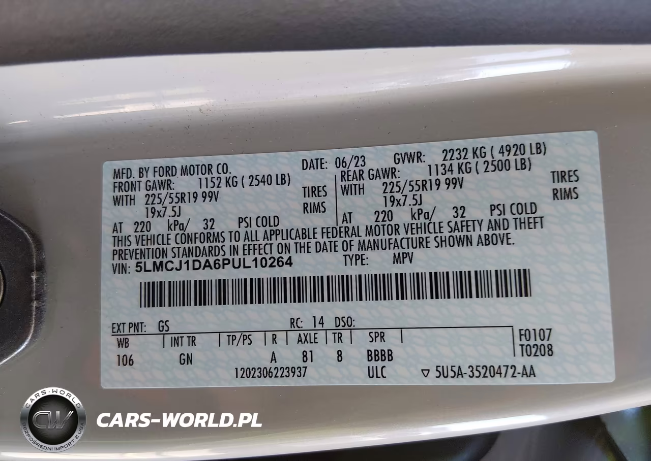 2023 Lincoln Corsair Standard VIN:5LMCJ1DA6PUL10264 - 9