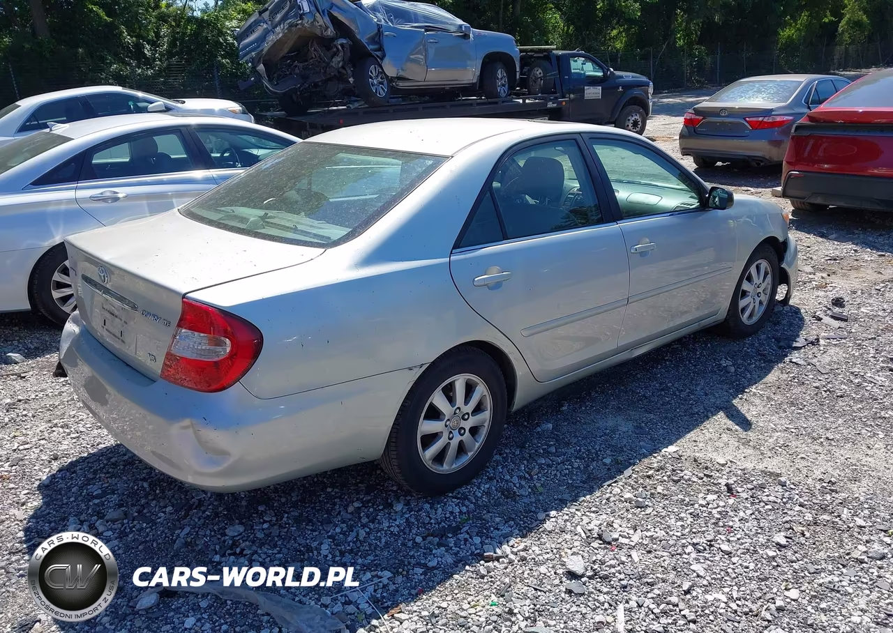 2004 Toyota Camry Xle V6 VIN:JTDBF32K440154787 - 4