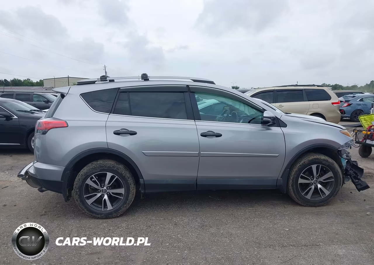 2017 Toyota Rav4 Xle VIN:2T3RFREV2HW654312 - 14