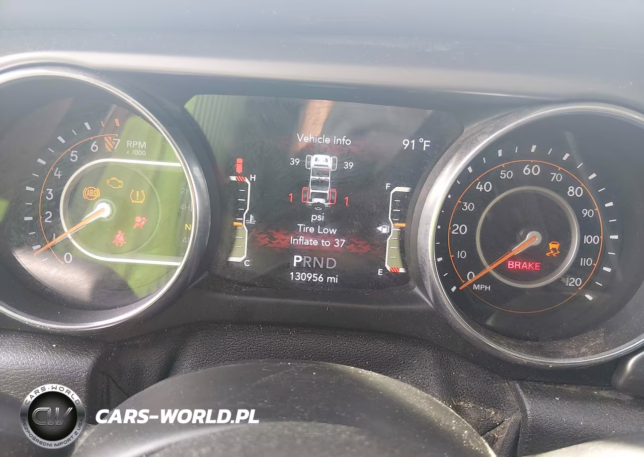 2021 Jeep Wrangler Unlimited Willys 4X4 VIN:1C4HJXDG7MW631301 - 7