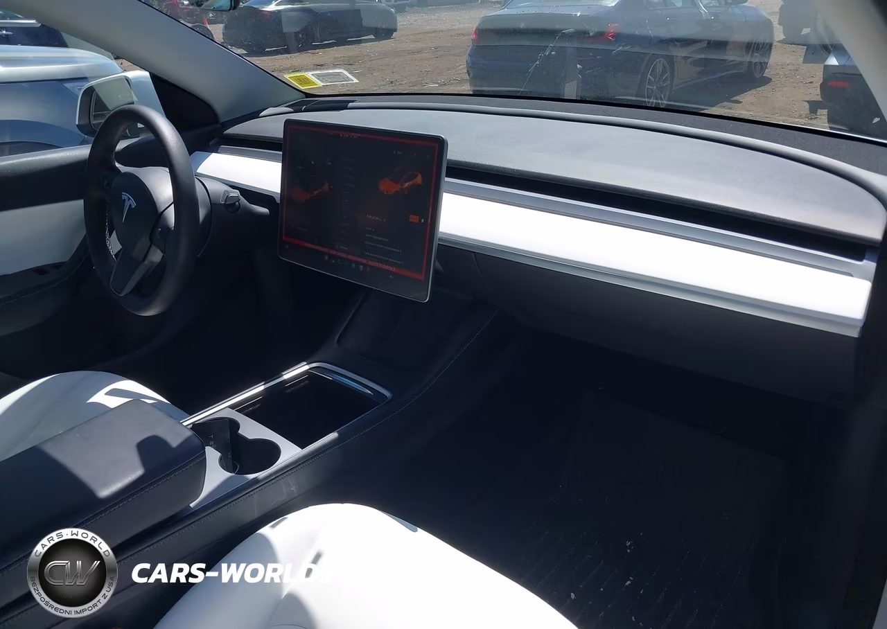 2021 Tesla Model Y Performance Dual Motor All-Wheel Drive VIN:5YJYGDEF4MF303972 - 5