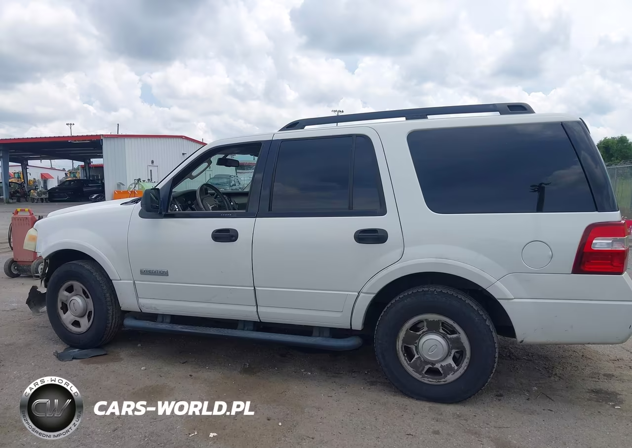2008 Ford Expedition Xlt VIN:1FMFU15508LA51156 - 14