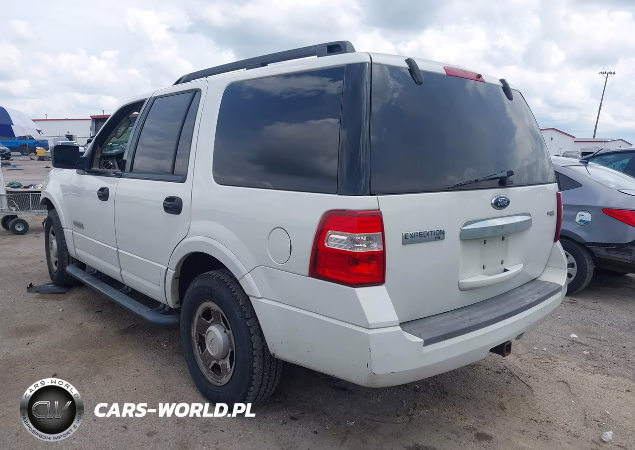 2008 Ford Expedition Xlt VIN:1FMFU15508LA51156 - 3
