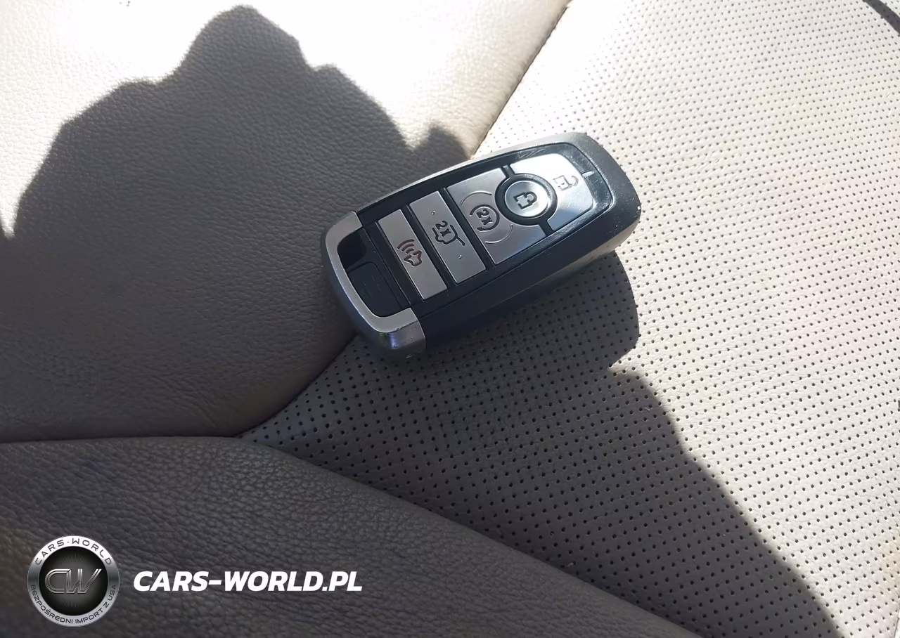 2020 Ford Explorer Limited VIN:1FMSK8FH5LGC20210 - 11