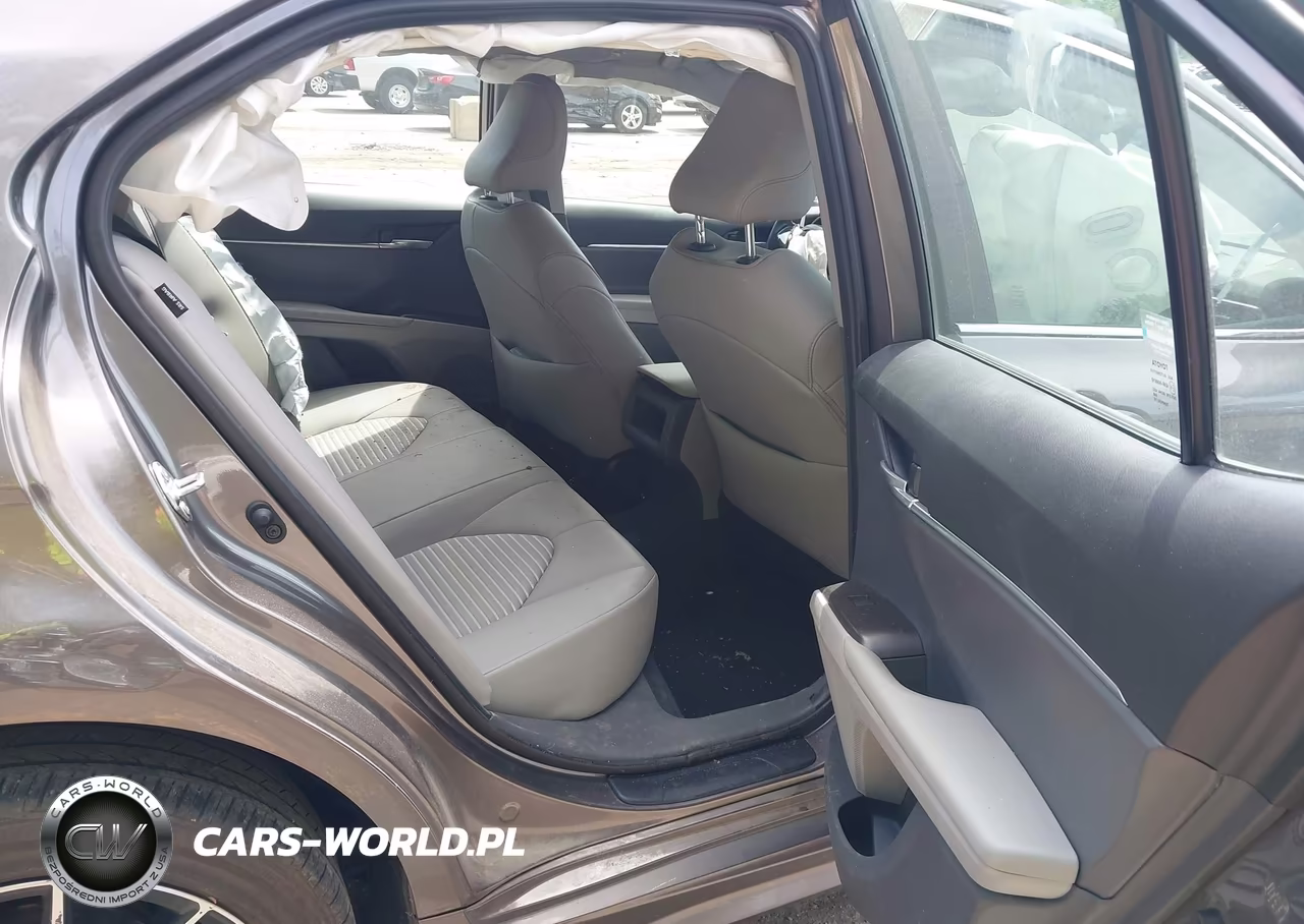 2024 Toyota Camry Se VIN:4T1T11AKXRU231778 - 8