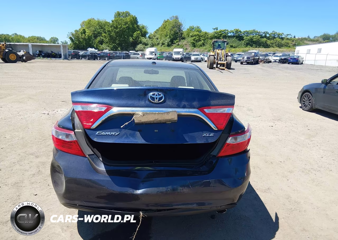 2015 Toyota Camry Xle VIN:4T4BF1FK2FR472984 - 16
