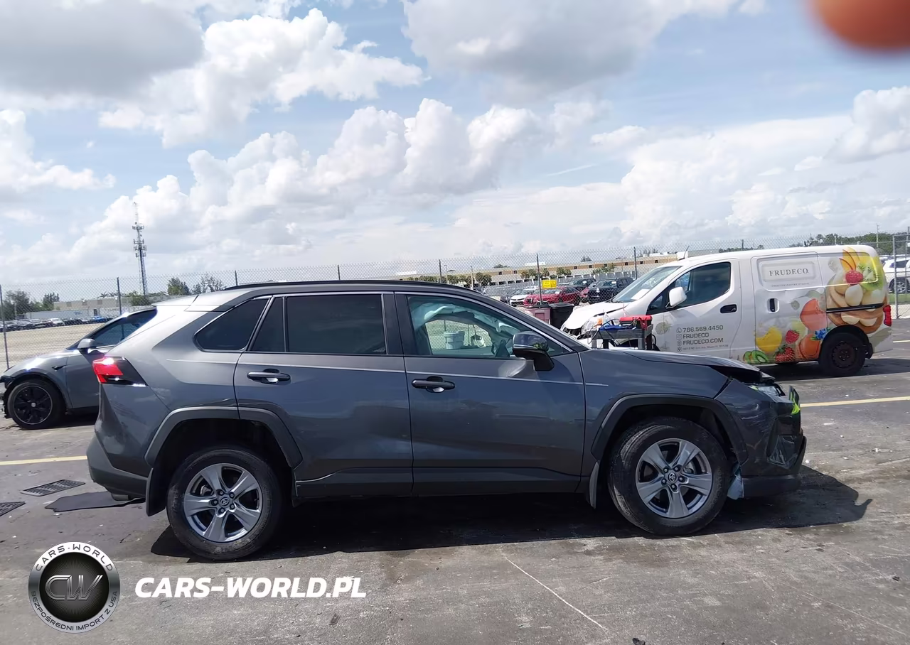 2024 Toyota Rav4 Xle VIN:2T3W1RFV4RW362291 - 13