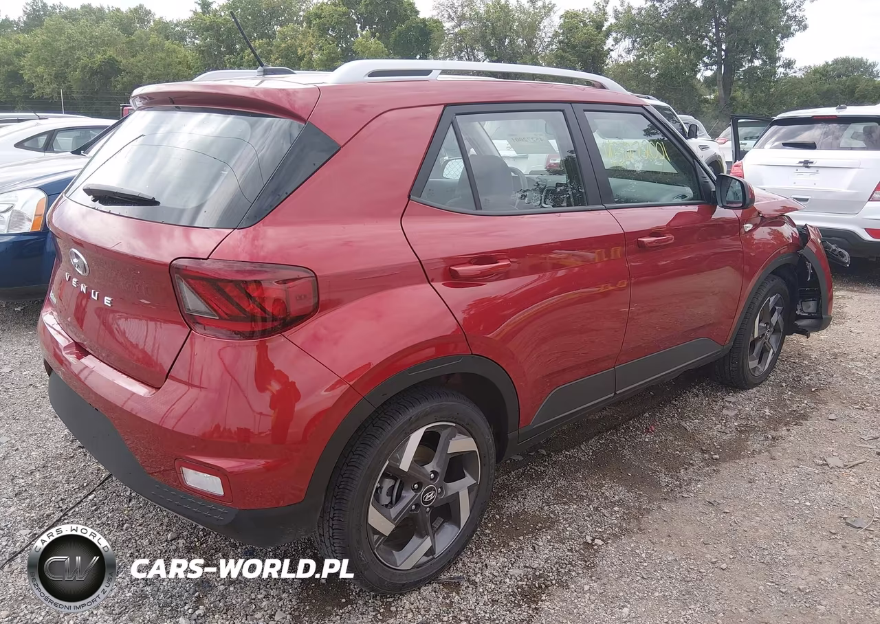 2025 Hyundai Venue Limited VIN:KMHRC8A34SU416629 - 4