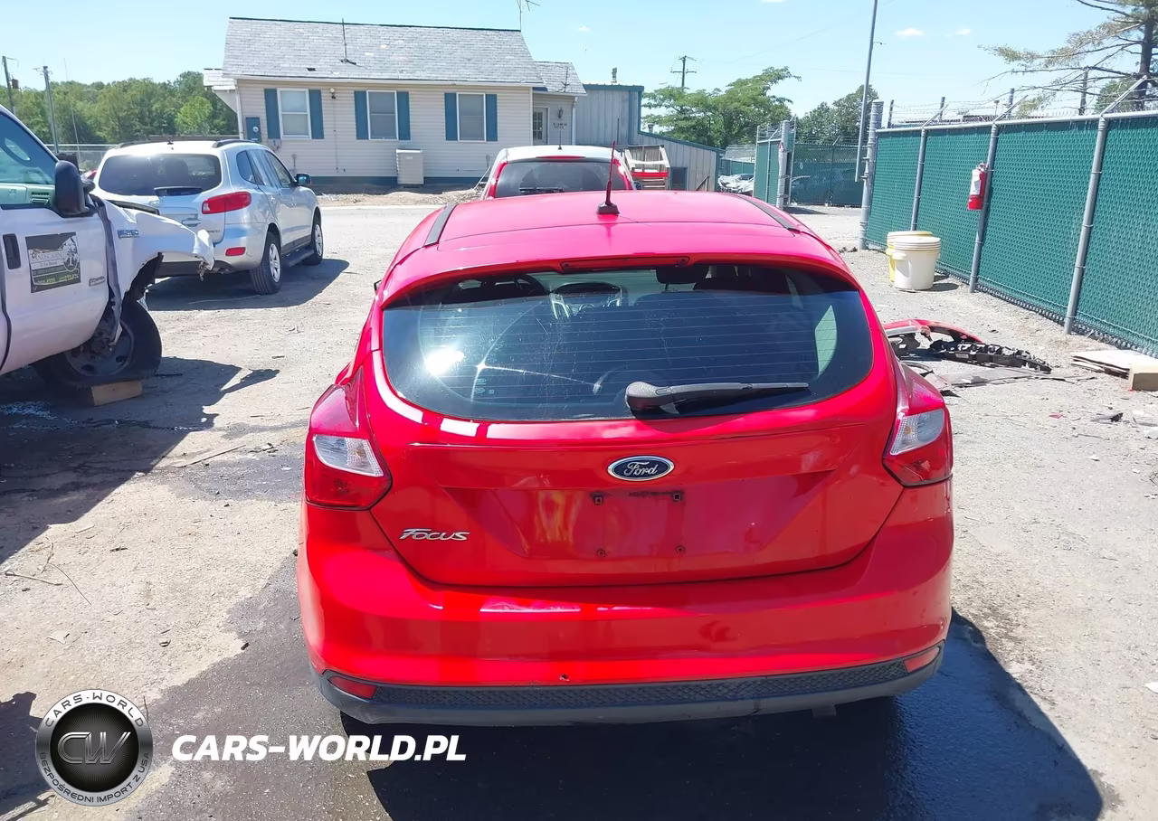 2012 Ford Focus Se VIN:1FAHP3K27CL178897 - 17