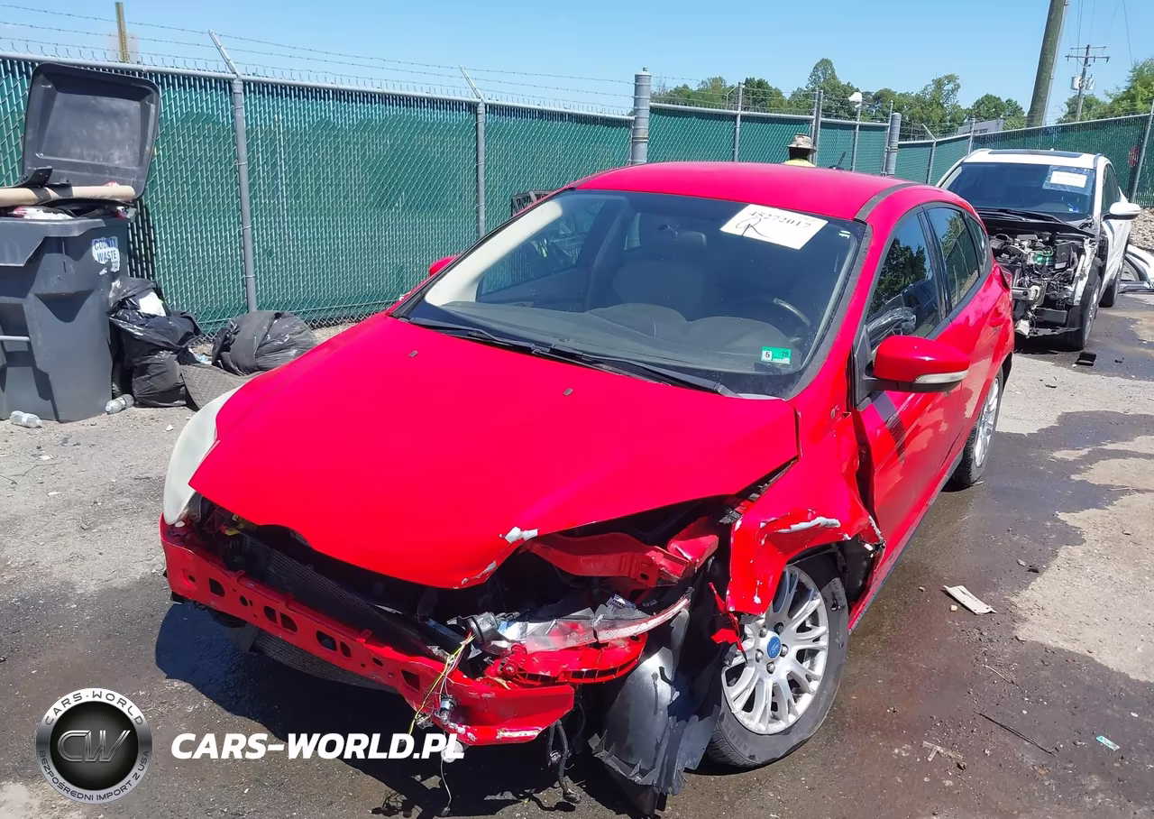 2012 Ford Focus Se VIN:1FAHP3K27CL178897 - 6