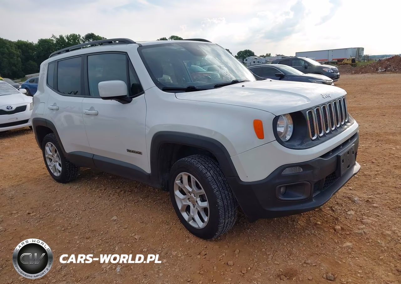 2017 Jeep Renegade Latitude 4X4 – zdjęcie 1 z 16