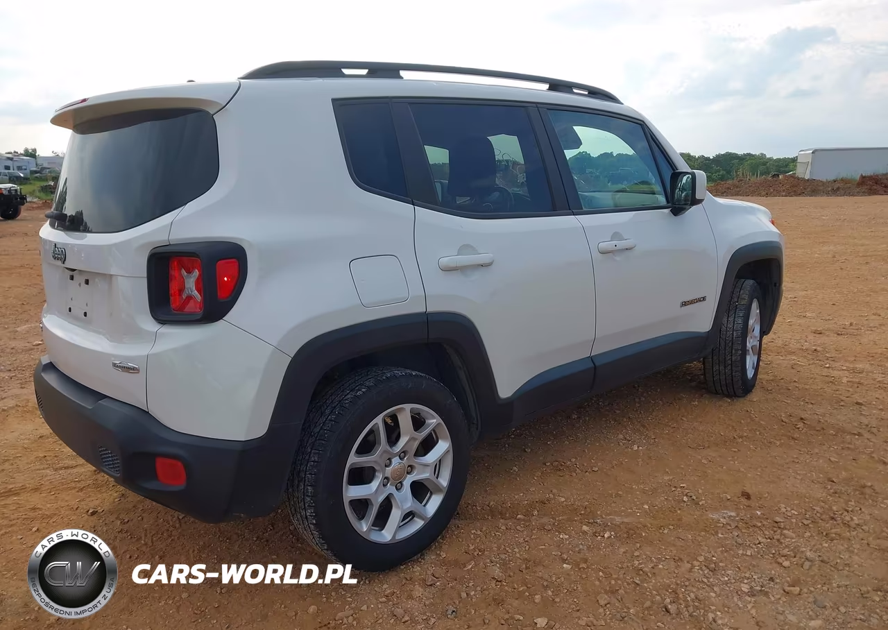 2017 Jeep Renegade Latitude 4X4 VIN:ZACCJBBB9HPG48494 - 4