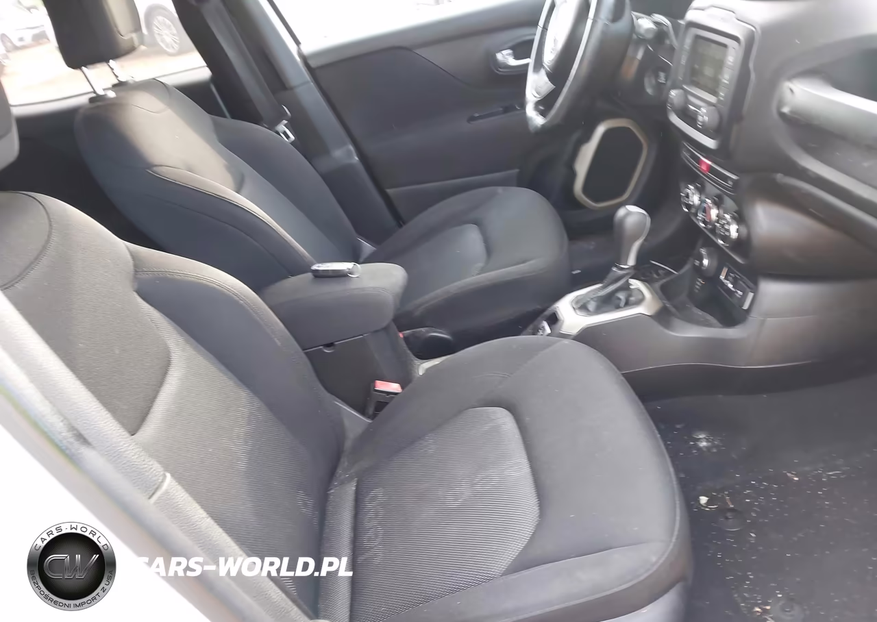 2017 Jeep Renegade Latitude 4X4 VIN:ZACCJBBB9HPG48494 - 5