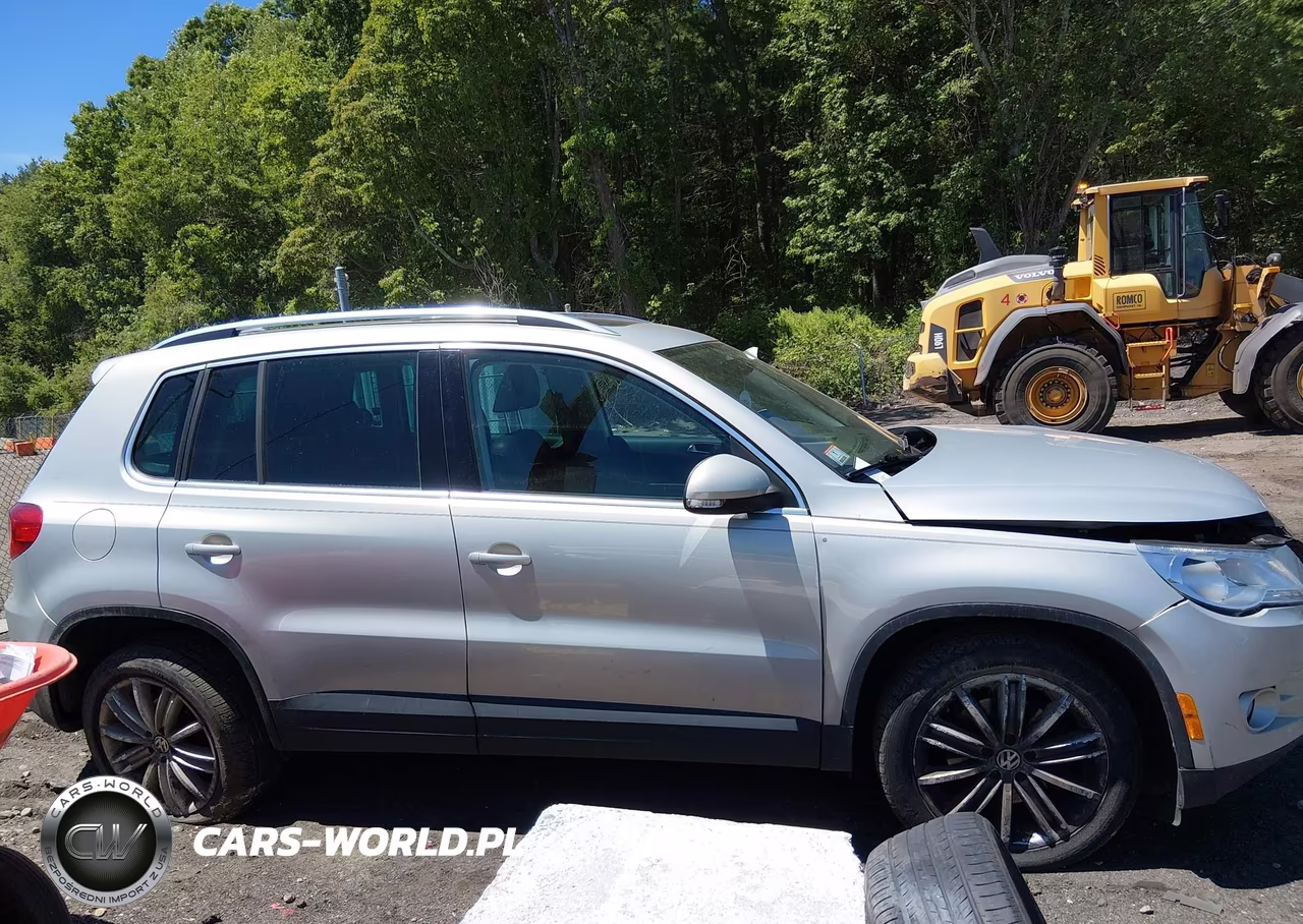2011 Volkswagen Tiguan Se VIN:WVGBV7AXXBW524640 - 13